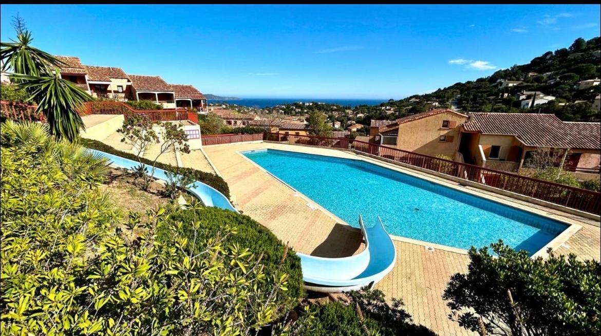 Terrasse De 30M2 Vue Mer Panoramique 1 Chambre Apartamento Cavalaire-sur-Mer Exterior foto